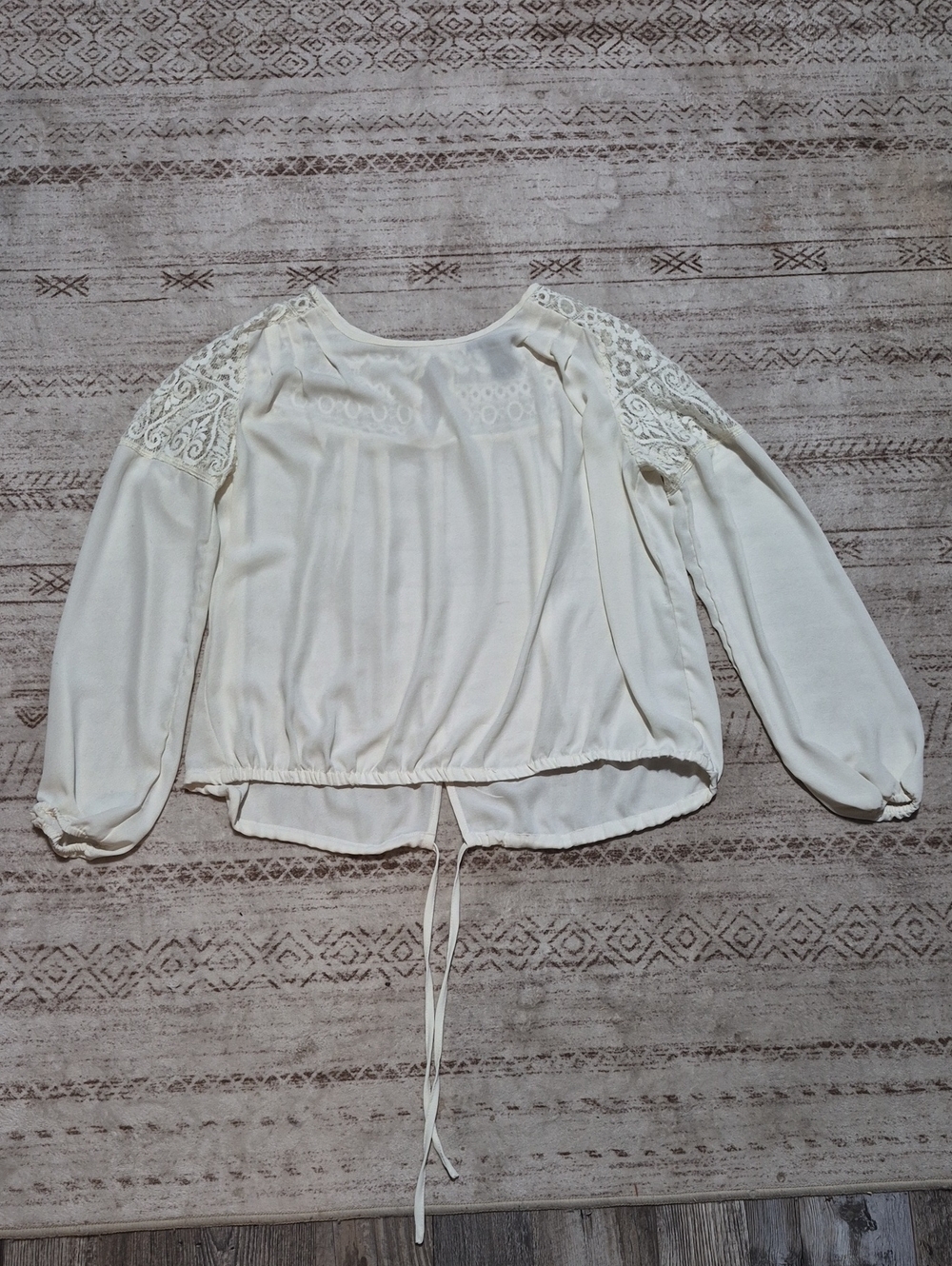 Forever 21 Cream Lace-Detail Long Sleeve Blouse